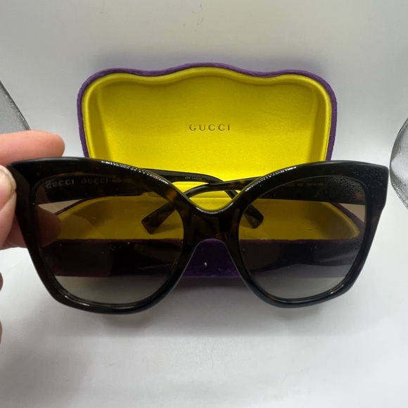 Gucci Black Cat-Eye Sunglasses